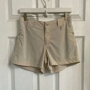 Huk Women’s Shorts Size Medium Beige Camping Fishing Lightweight.